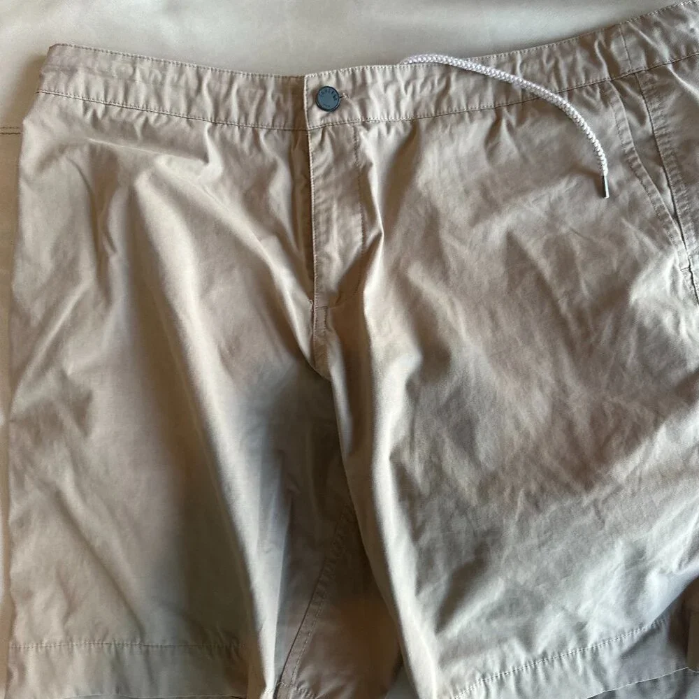 Faherty All Day Shorts Mens 38 tan